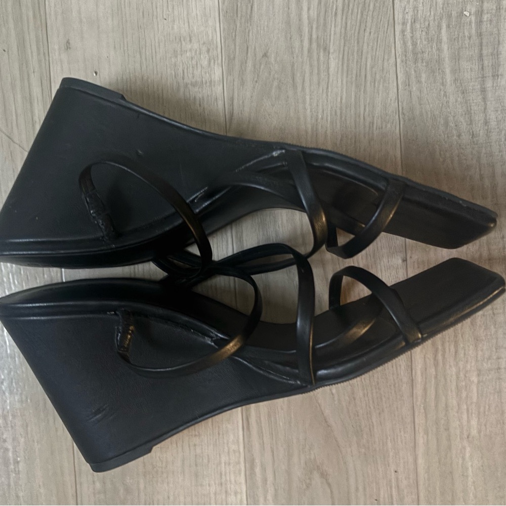 Open Edit Wedge - Picture 4 of 4